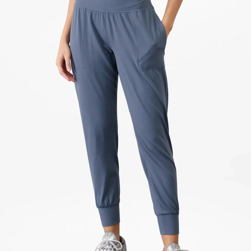 Athleta Salutation Sage/Gray Joggers with Banded Cuffs - Picture 4 of 9